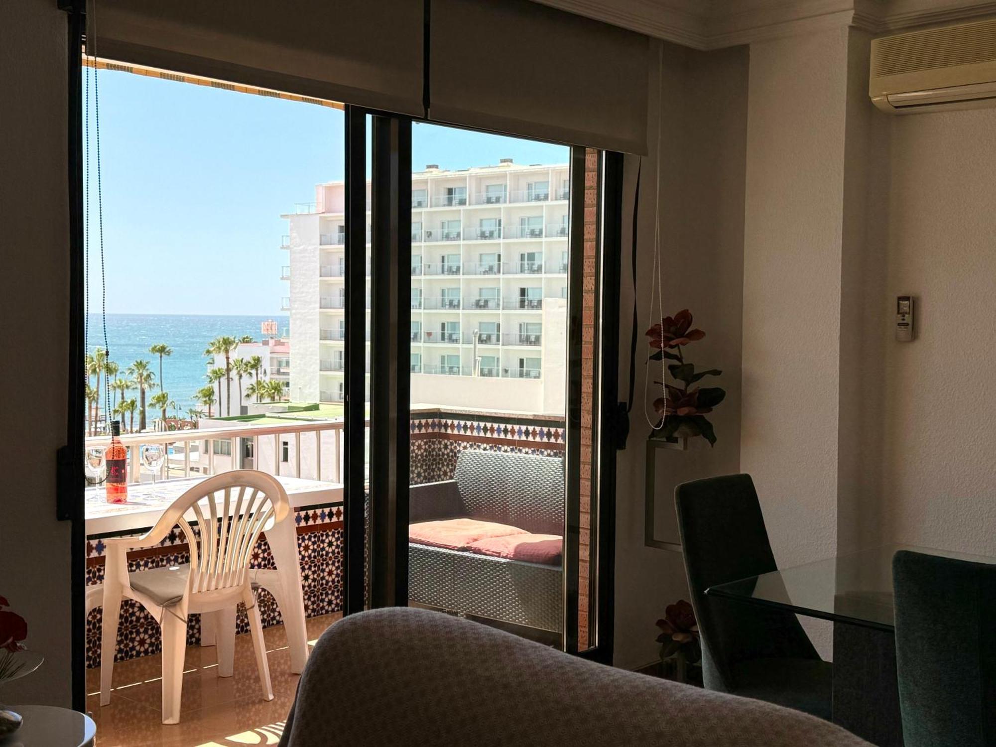 トレモリノスLa Carihuela A 150 Metros De La Playa Con Espectaculares Vistasアパートメント エクステリア 写真